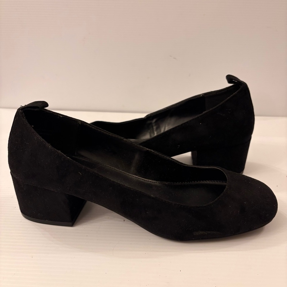 CALL IT SPRING Black Suede, Round Toe, Block Heel - Women's Size 8.5